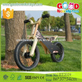 ET2029 Véhicule de jouet en bois le plus vendu de l&#39;usine, véhicule de jouet de vélo noir
